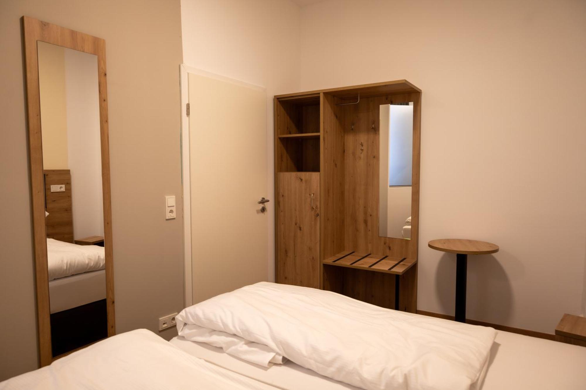 Hln Apartments Am Bahnhof Sarrebruck Extérieur photo